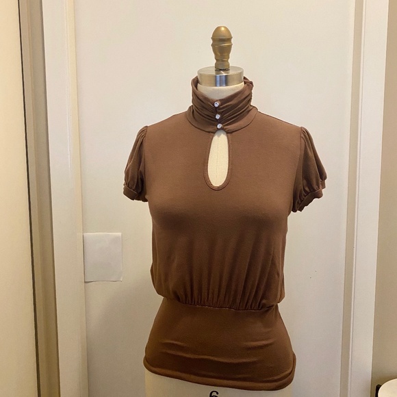 Arden B. Turtle Neck Keyhole Blouse Brown Gems S - Picture 8 of 9